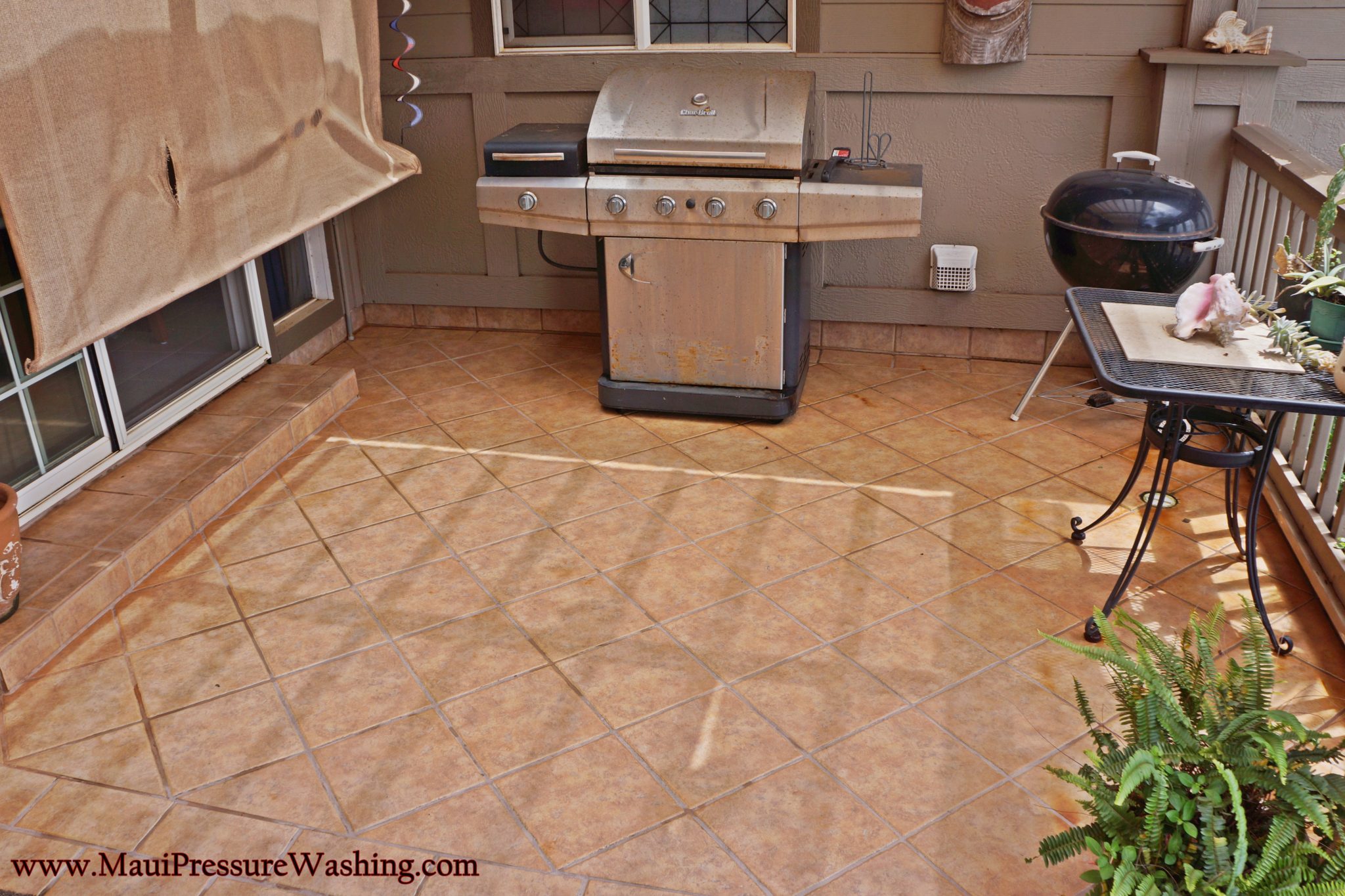 Kahana clean tile